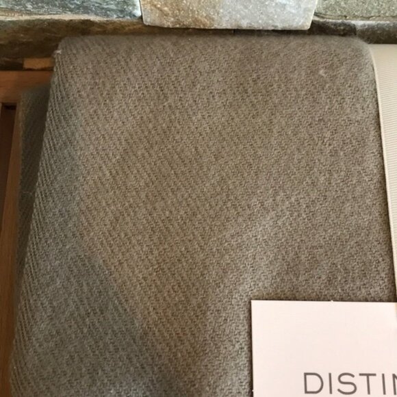 Distinctly Home Kasey Throw - Picture 3 of 3